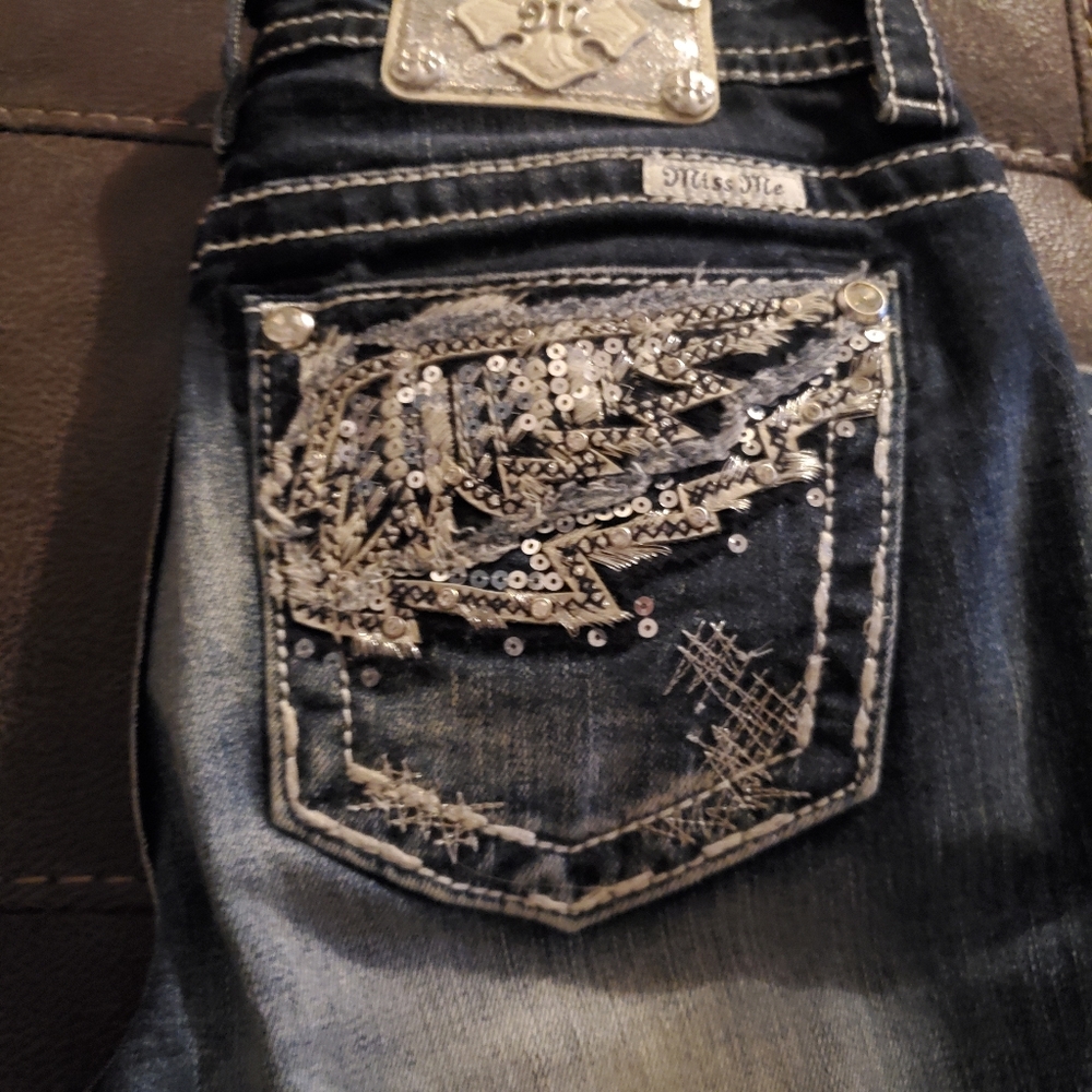 Miss me wing pocket